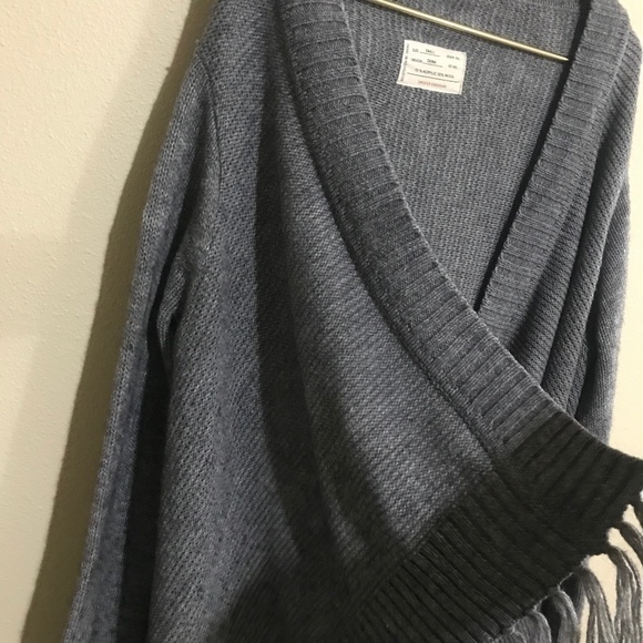 SWEATER CARDIGANS Gray Wool With Fringe Small Top - Picture 5 of 7